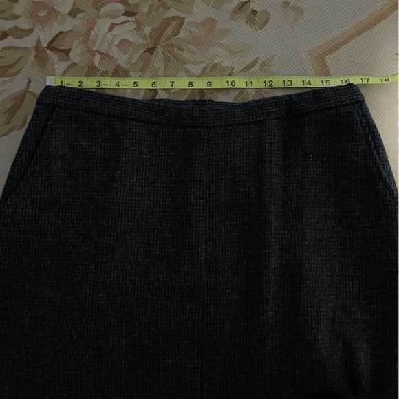 Gorgeous vintage wool skirt, size 16 1/2 beautiful tweed gray - Picture 5 of 9
